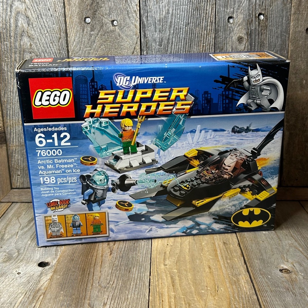 LEGO DC Super Heroes Arctic Batman vs Mr Freeze Aquaman on Ice Set 76000 New